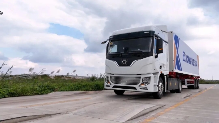 “雙11”呼喚“當日達”！徐工4×2底充牽引車助力物流運輸！